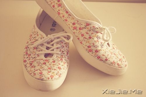 СDƬ (9)