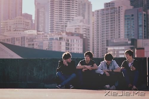PڮI(y)20׸] (4)